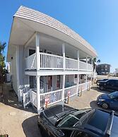 10 Cherry Bay - Robert Zuehl