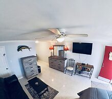 10 Cherry Bay - Robert Zuehl