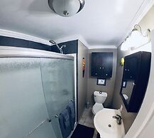 10 Cherry Bay - Robert Zuehl