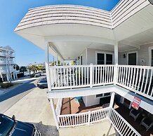 10 Cherry Bay - Robert Zuehl