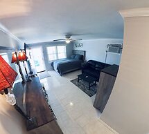 10 Cherry Bay - Robert Zuehl