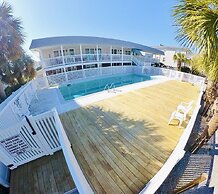 10 Cherry Bay - Robert Zuehl