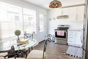 Fully Private 3 Bdrm Suite - The Winchester