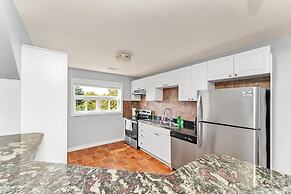 Private 2bdrm Unit With Ensuite Laundry - U5A