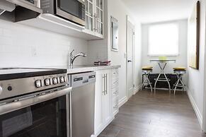 Modern Apt Neardowntown Ideal for Long Stays - U3