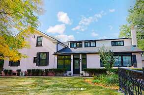 Modern Apt Neardowntown Ideal for Long Stays - U3