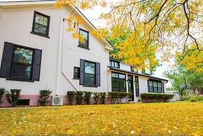 Modern Apt Neardowntown Ideal for Long Stays - U3