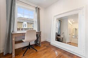 Spacious 2bdrm Home in Burlington