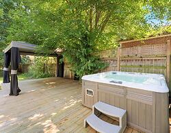 Spacious 2bdrm Home in Burlington