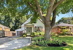 Spacious 2bdrm Home in Burlington