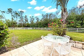 Casa Del Sol Chic 1-br Suite Poolside Bliss for 4