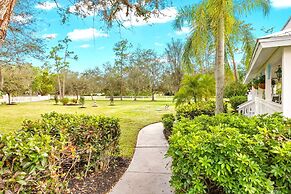 Casa Del Sol Chic 1-br Suite Poolside Bliss for 4