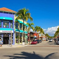 Casa Del Sol Chic 1-br Suite Poolside Bliss for 4