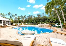 Casa Del Sol Chic 1-br Suite Poolside Bliss for 4