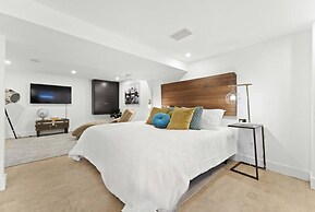 Specious Fully Private Studio apt With Laundry