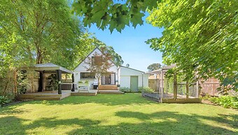 Specious Fully Private Studio apt With Laundry