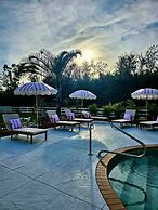 Brand New Spacious 3-bed Pool 20 MIN TO Beach