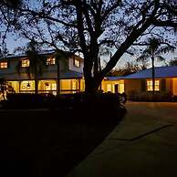 Brand New Spacious 3-bed Pool 20 MIN TO Beach