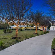 Brand New Spacious 3-bed Pool 20 MIN TO Beach