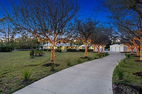 Brand New Spacious 3-bed Pool 20 MIN TO Beach