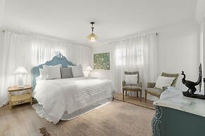 Brand New Spacious 3-bed Pool 20 MIN TO Beach