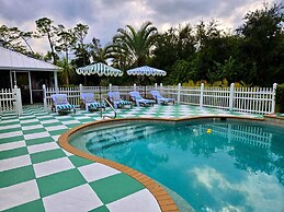 Brand New Spacious 3-bed Pool 20 MIN TO Beach