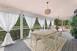 Brand New Spacious 3-bed Pool 20 MIN TO Beach