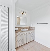 Brand New Spacious 3-bed Pool 20 MIN TO Beach