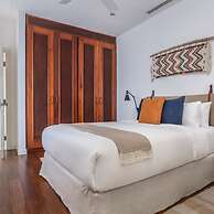 w 3BR Duplex Penthouse With Private Pool