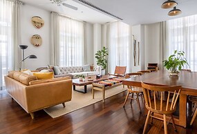 w 3BR Duplex Penthouse With Private Pool