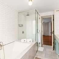 w 3BR Duplex Penthouse With Private Pool