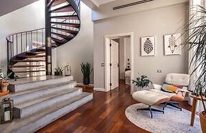 w 3BR Duplex Penthouse With Private Pool