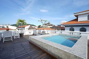 w 3BR Duplex Penthouse With Private Pool