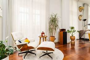 w 3BR Duplex Penthouse With Private Pool