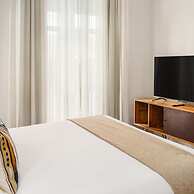 w 3BR Duplex Penthouse With Private Pool