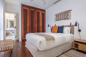 w 3BR Duplex Penthouse With Private Pool