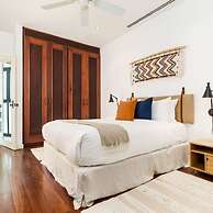 w 3BR Duplex Penthouse With Private Pool
