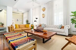 w 3BR Duplex Penthouse With Private Pool