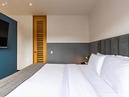 w Vibrant 1BR in Chico