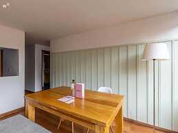 w Upscale 1BR in Cabrera