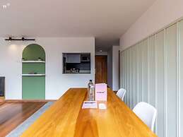 w Upscale 1BR in Cabrera