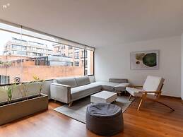 w Upscale 1BR in Cabrera