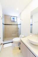 w Lovely Loft With Terrace in Santa Ana