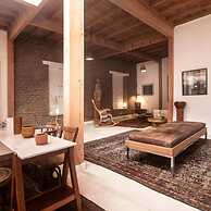 w Villa With Rooftop Terrace in Barranco
