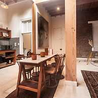 w Villa With Rooftop Terrace in Barranco
