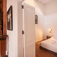 w Villa With Rooftop Terrace in Barranco