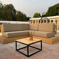 w Villa With Rooftop Terrace in Barranco