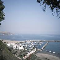 w Villa With Rooftop Terrace in Barranco