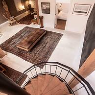 w Villa With Rooftop Terrace in Barranco