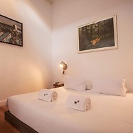 w Villa With Rooftop Terrace in Barranco